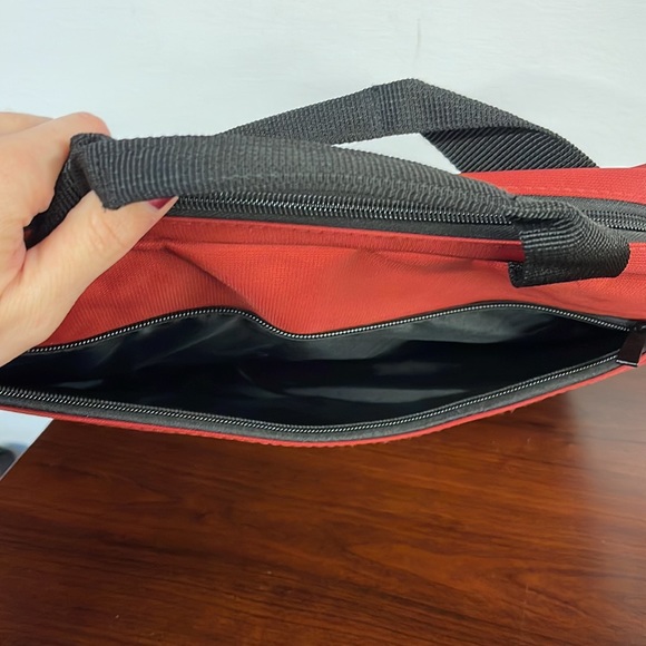 Red computer bag - Picture 5 of 5